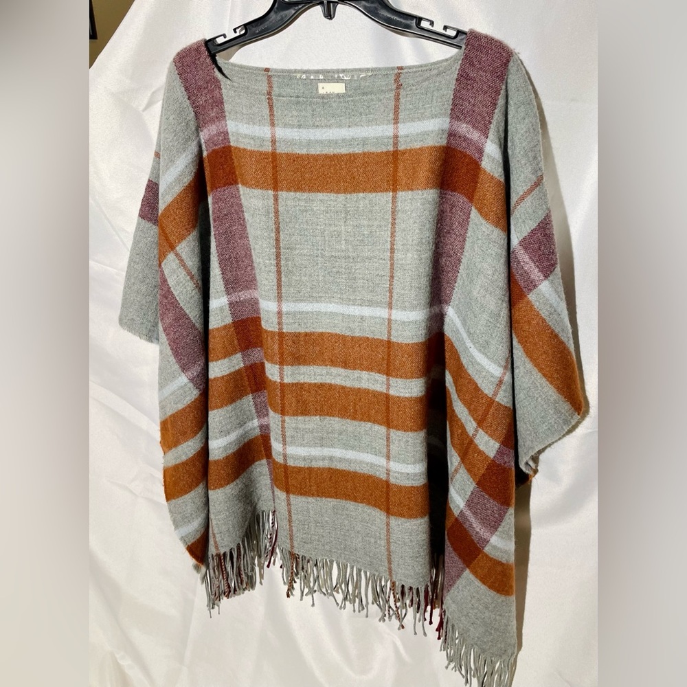 Cute Plaid Fall Sweater/Poncho
